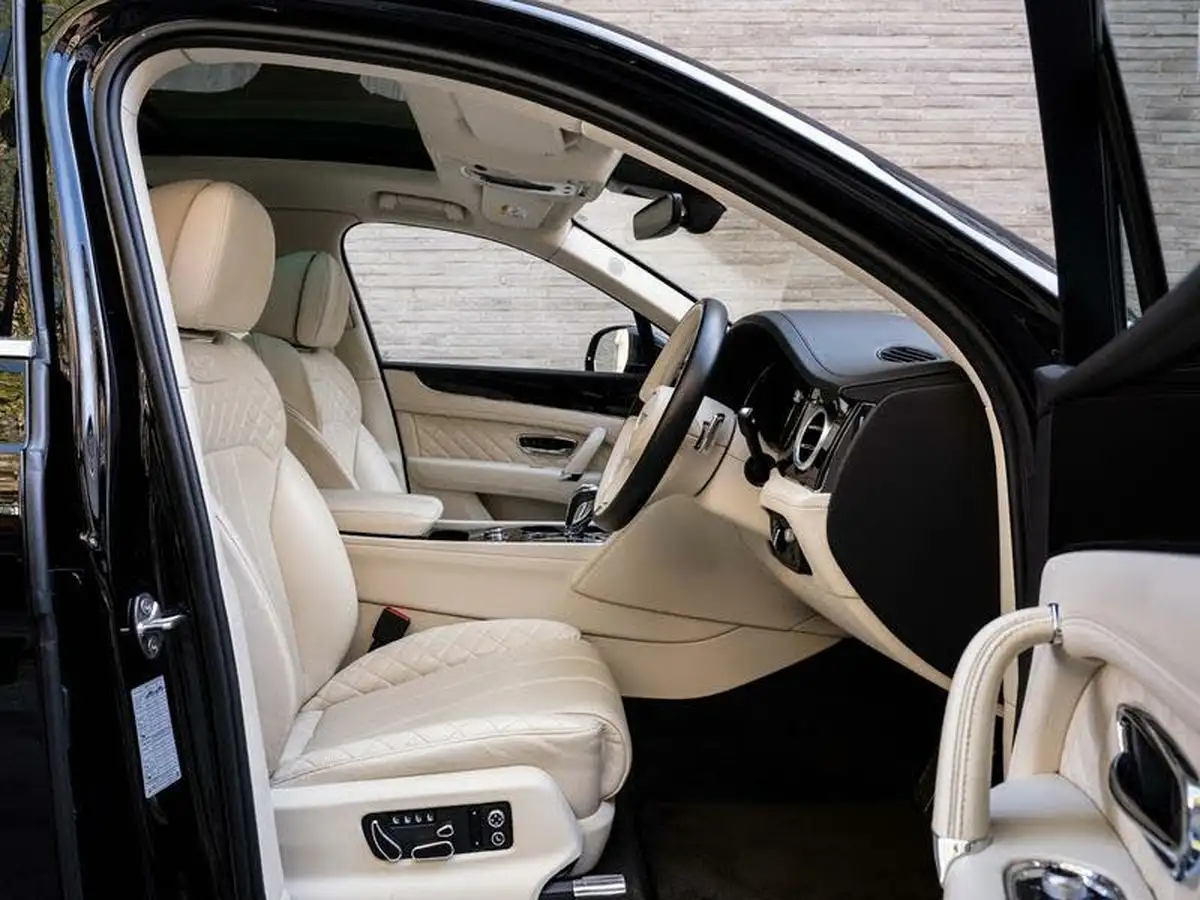 2019-bentley-bentayga-60-w12-speed-big-17