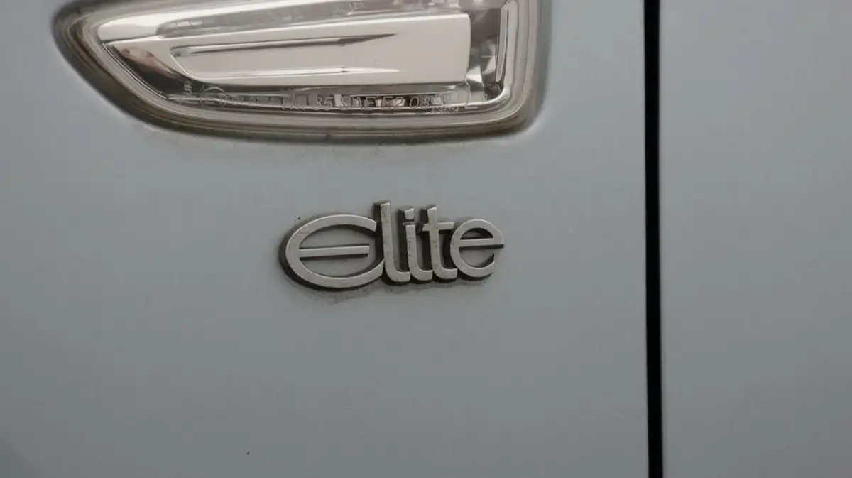 2020-vauxhall-astra-12-turbo-elite-nav-big-20