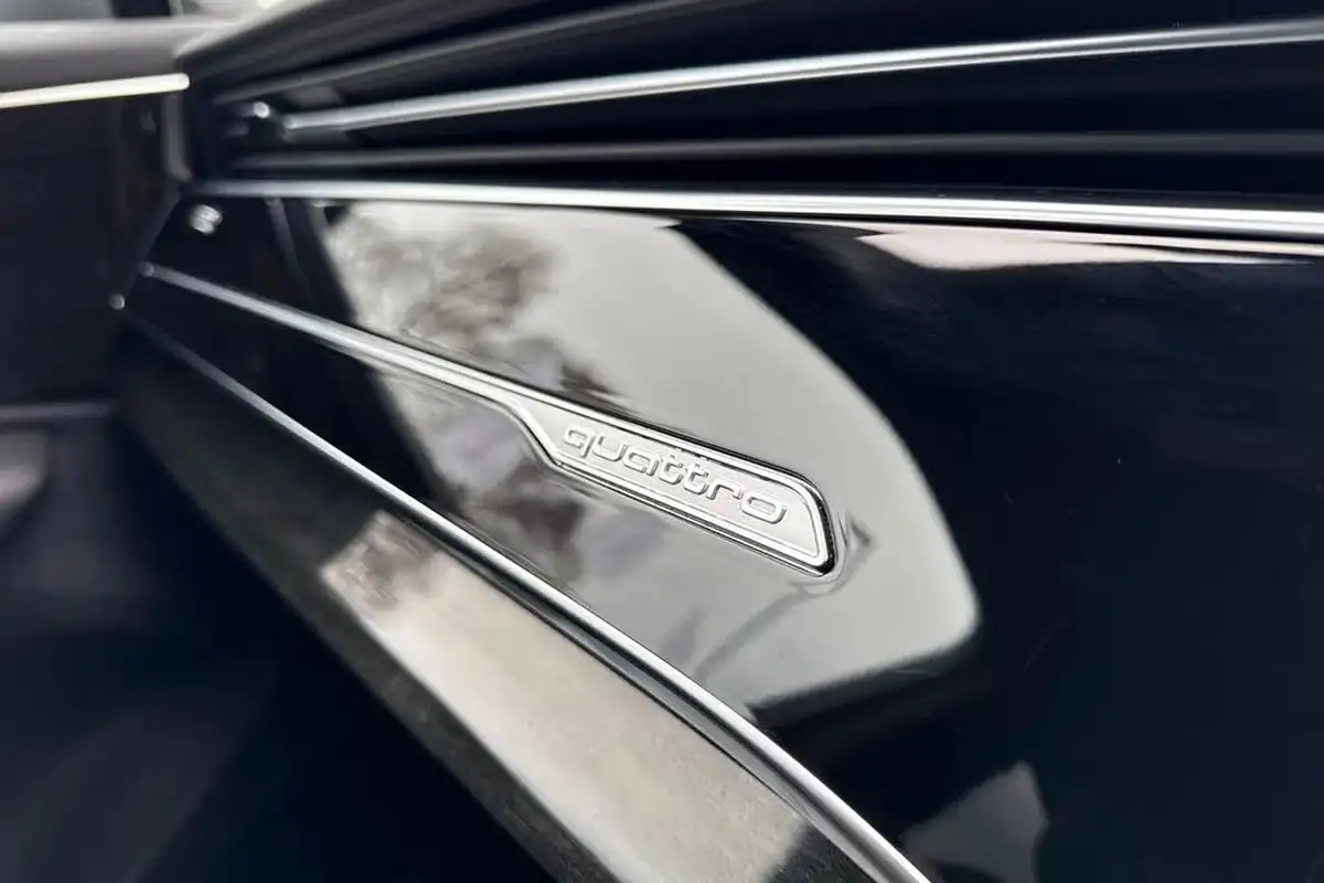 2023-audi-q7-30-50-tdi-black-edition-big-50