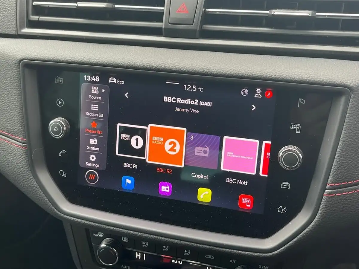 2021-seat-arona-10-tsi-fr-red-edition-big-15