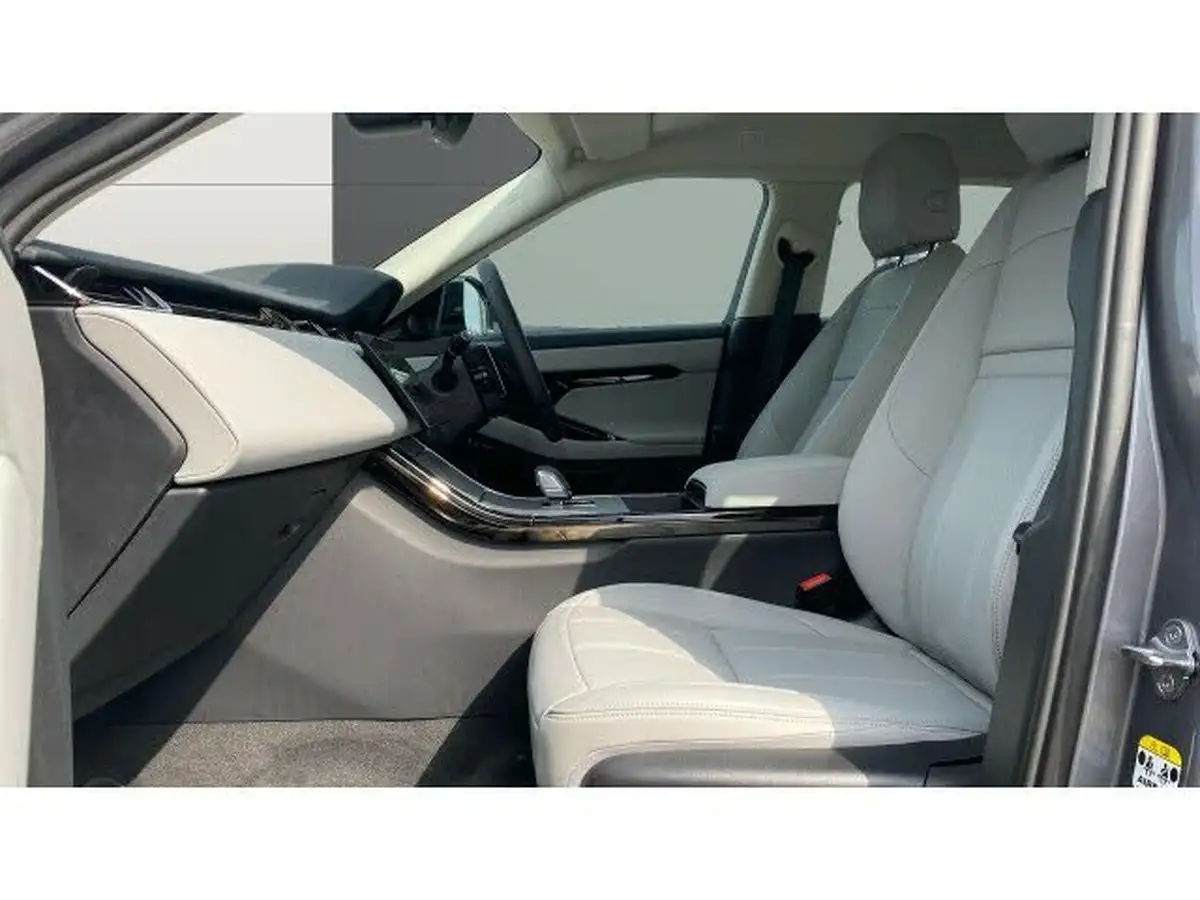 2024-land-rover-range-rover-evoque-15-p300e-s-big-2