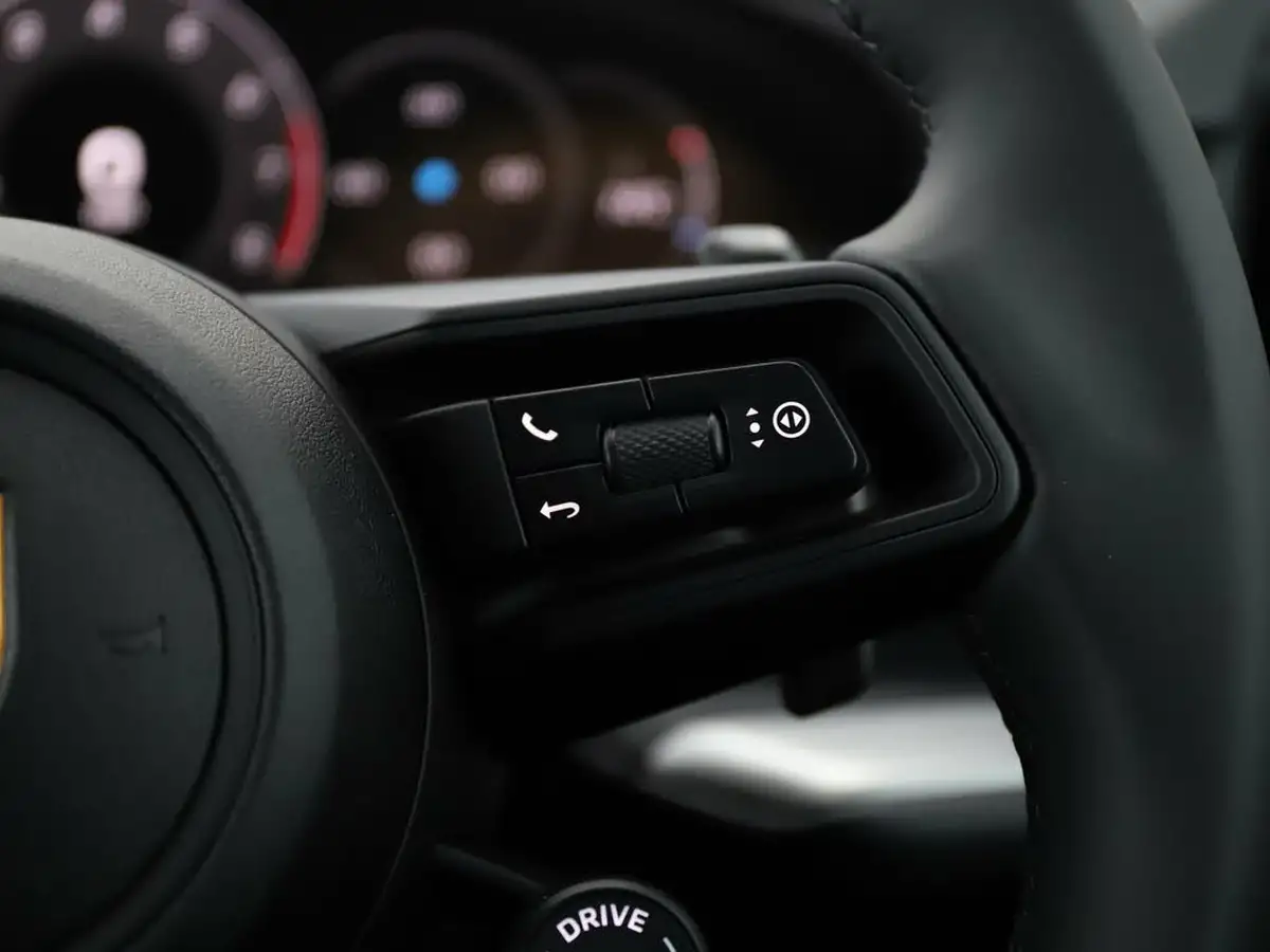 2024-porsche-cayenne-30-v6-353ps-station-wagon-big-18