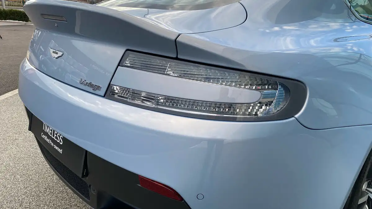2016-aston-martin-vantage-47-v8-vantage-coupe-big-17