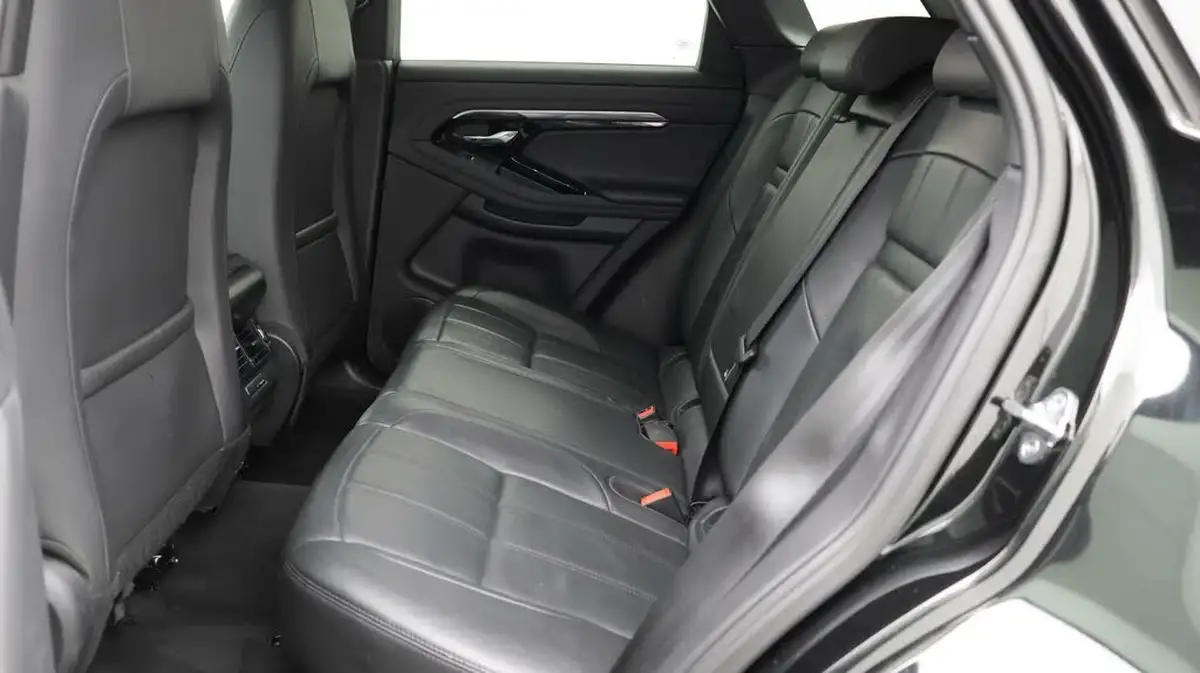 2022-land-rover-range-rover-evoque-15-p300e-r-dynamic-se-big-16