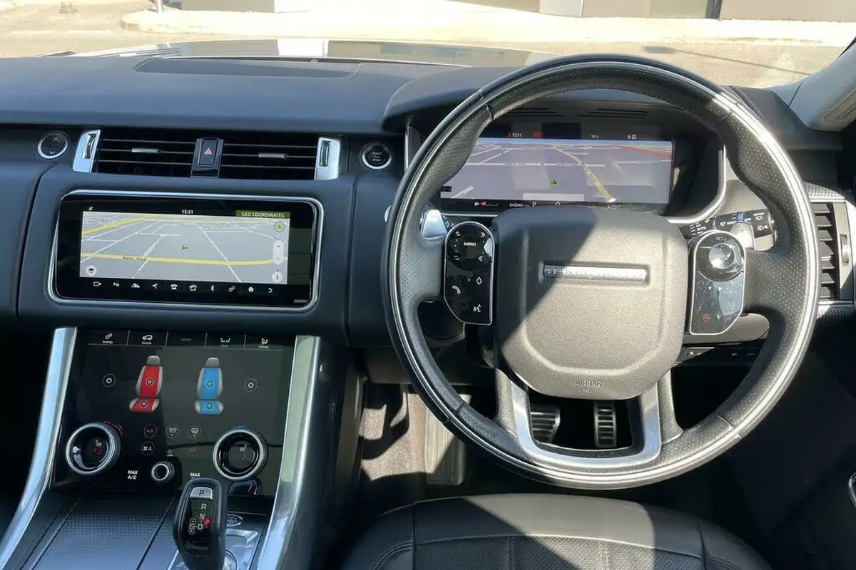 2020-land-rover-range-rover-sport-20-p400e-hse-dynamic-big-17