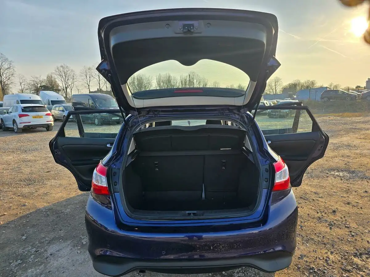 2016-nissan-pulsar-12-dig-t-acenta-xtronic-big-47