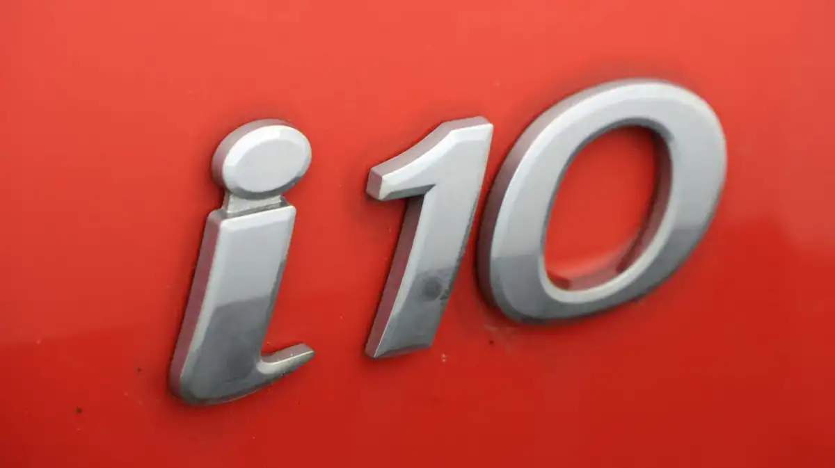2018-hyundai-i10-10-se-67ps-big-22