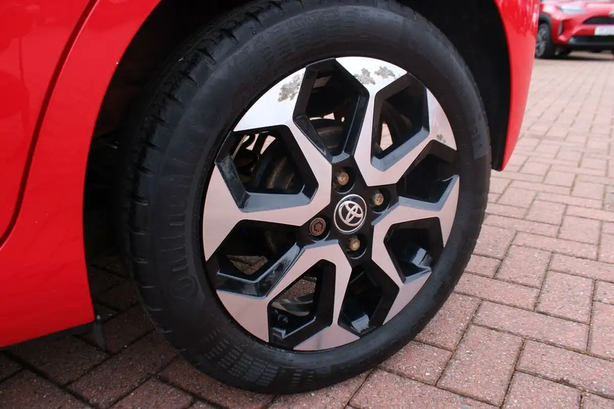 2019-toyota-aygo-10-vvt-i-x-trend-x-shift-big-10