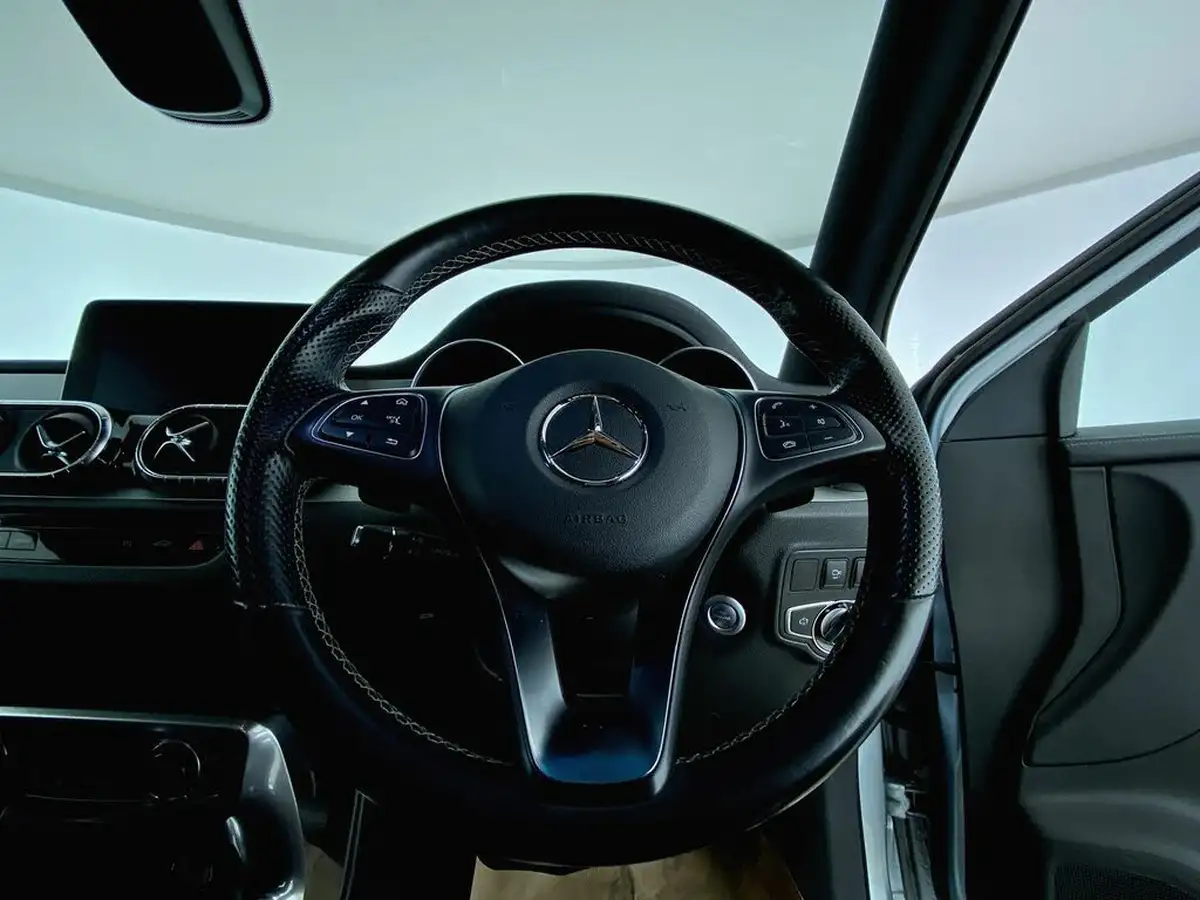 2020-mercedes-benz-x-class-30td-350-power-big-15