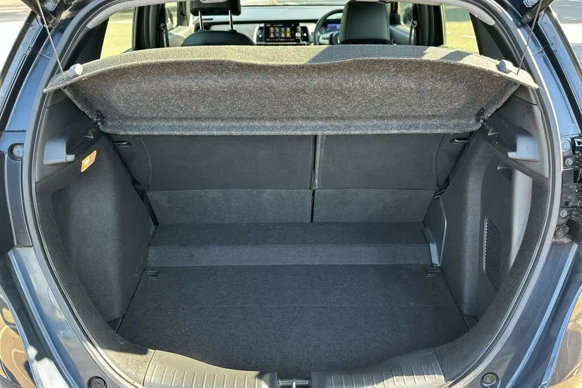 2022-honda-jazz-15-i-mmd-sr-109ps-big-18