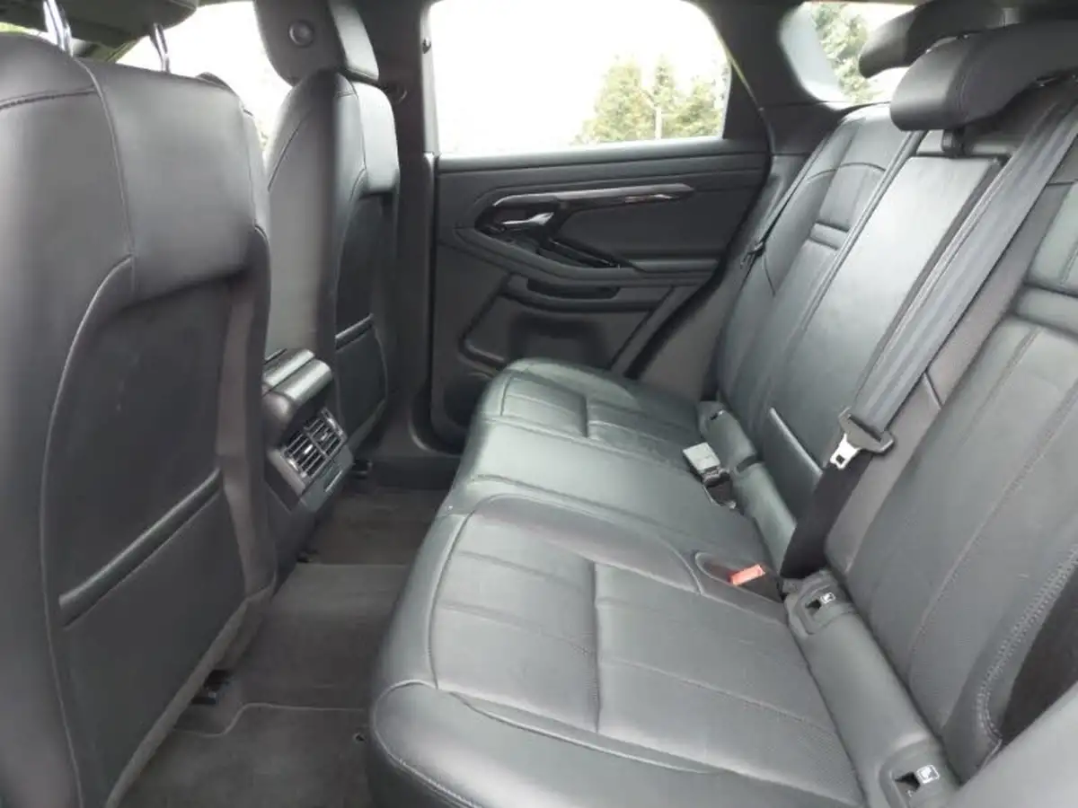 2022-land-rover-range-rover-evoque-15-p300e-r-dynamic-s-big-5
