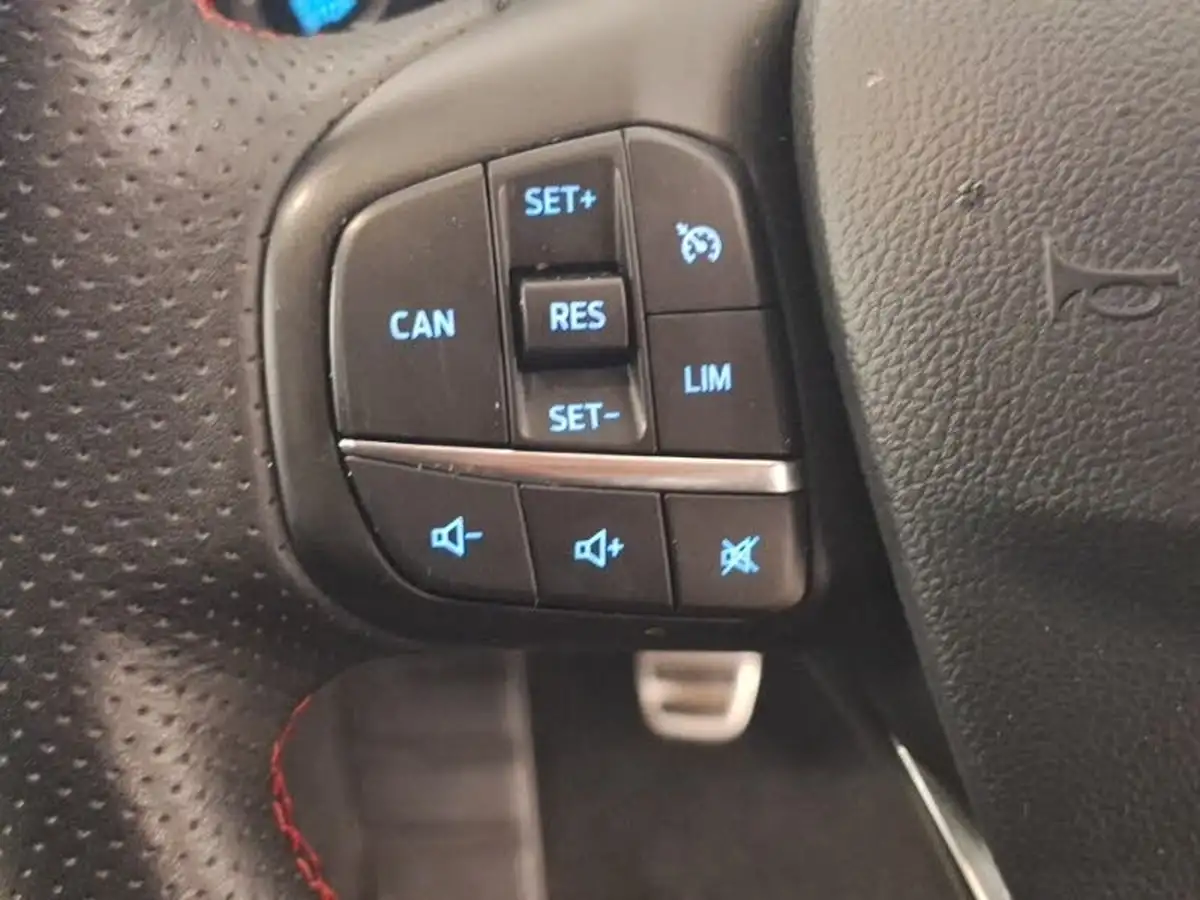 2019-ford-focus-15-st-line-ss-hatchback-big-15