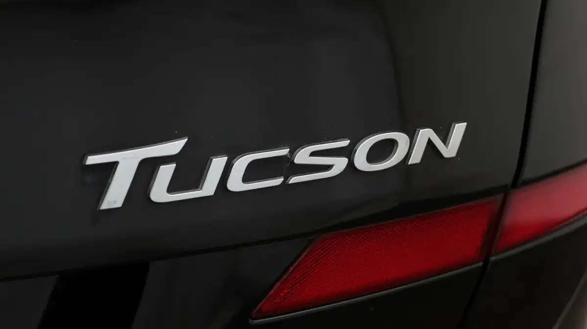2019-hyundai-tucson-16-t-gdi-premium-big-22