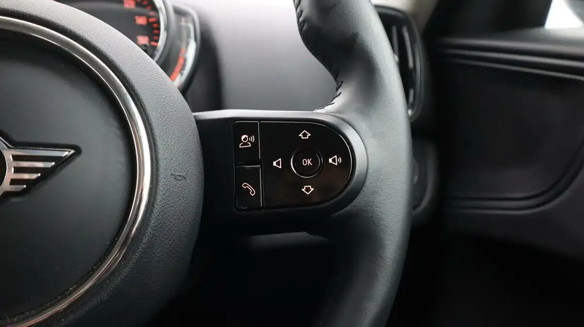 2022-mini-countryman-15-cooper-classic-premium-auto-big-27