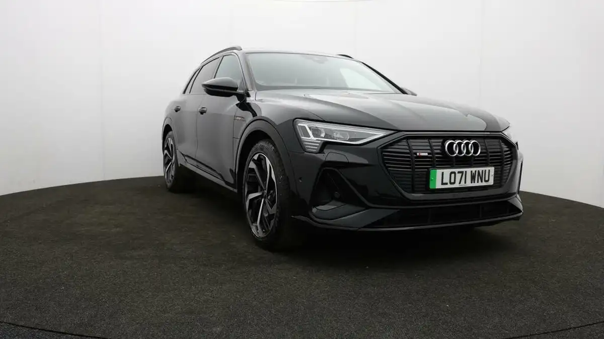 2022-audi-e-tron-55e-black-edition-station-wagon-big-42