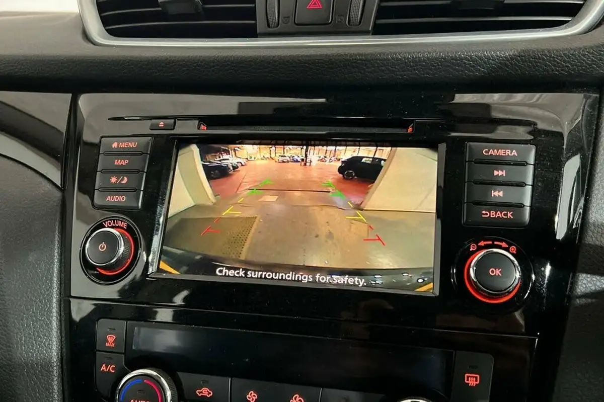 2021-nissan-qashqai-13-dig-t-acenta-premium-140ps-big-12