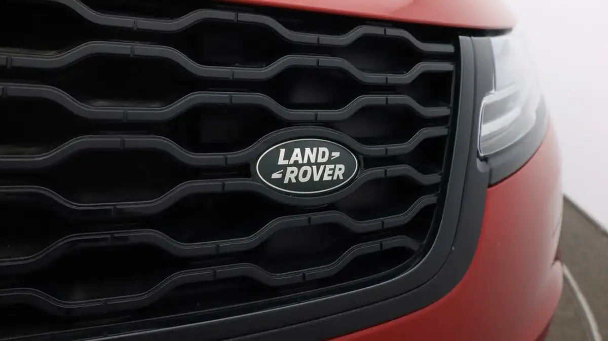2021-land-rover-range-rover-velar-20-d200-r-dynamic-hse-big-20