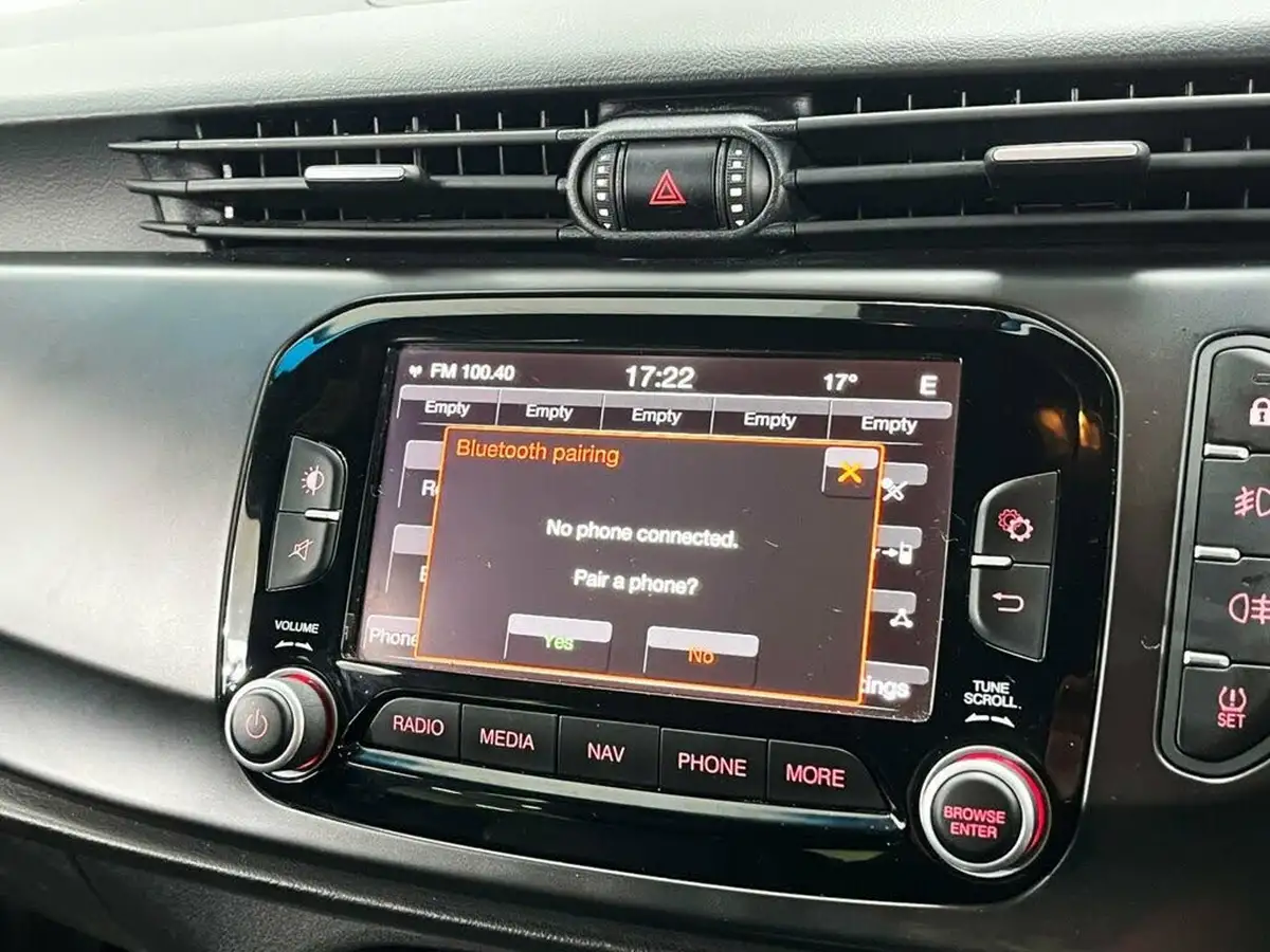2015-alfa-romeo-giulietta-14-tb-qv-line-big-19