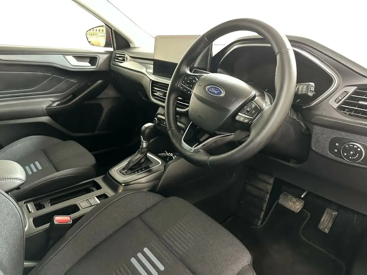 2024-ford-focus-10t-active-155ps-hatchback-powershift-big-9