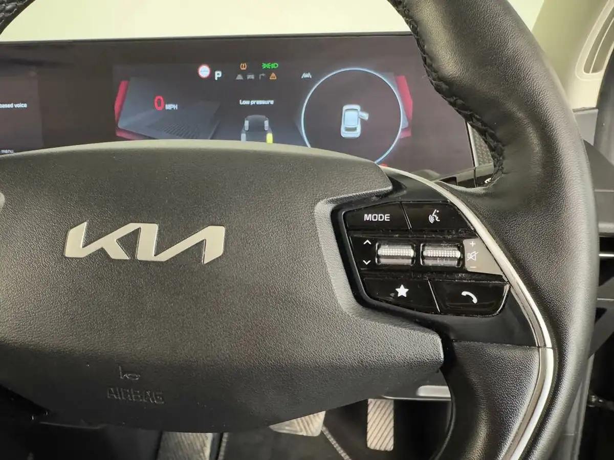 2023-kia-ev6-e-air-big-25