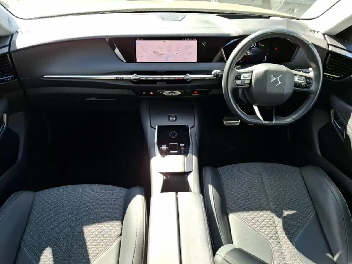 2022-ds-ds-4-e-tense-trocadero-big-2