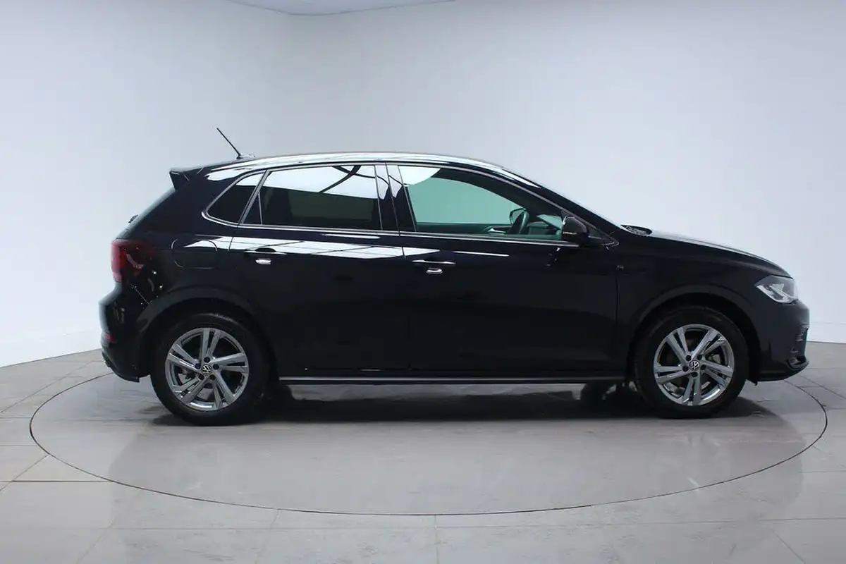 2024-volkswagen-polo-10-tsi-r-line-110ps-dsg-big-3