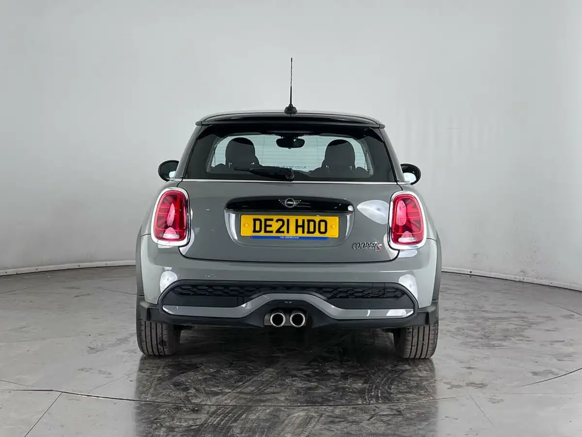 2021-mini-cooper-20-cooper-s-classic-hatchback-3d-big-6