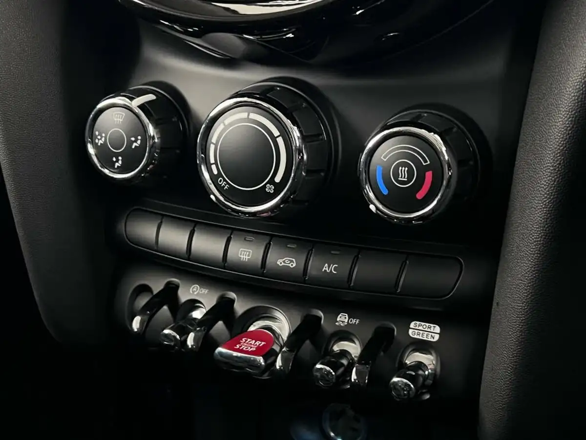 2021-mini-cooper-20-cooper-s-classic-hatchback-3d-big-26