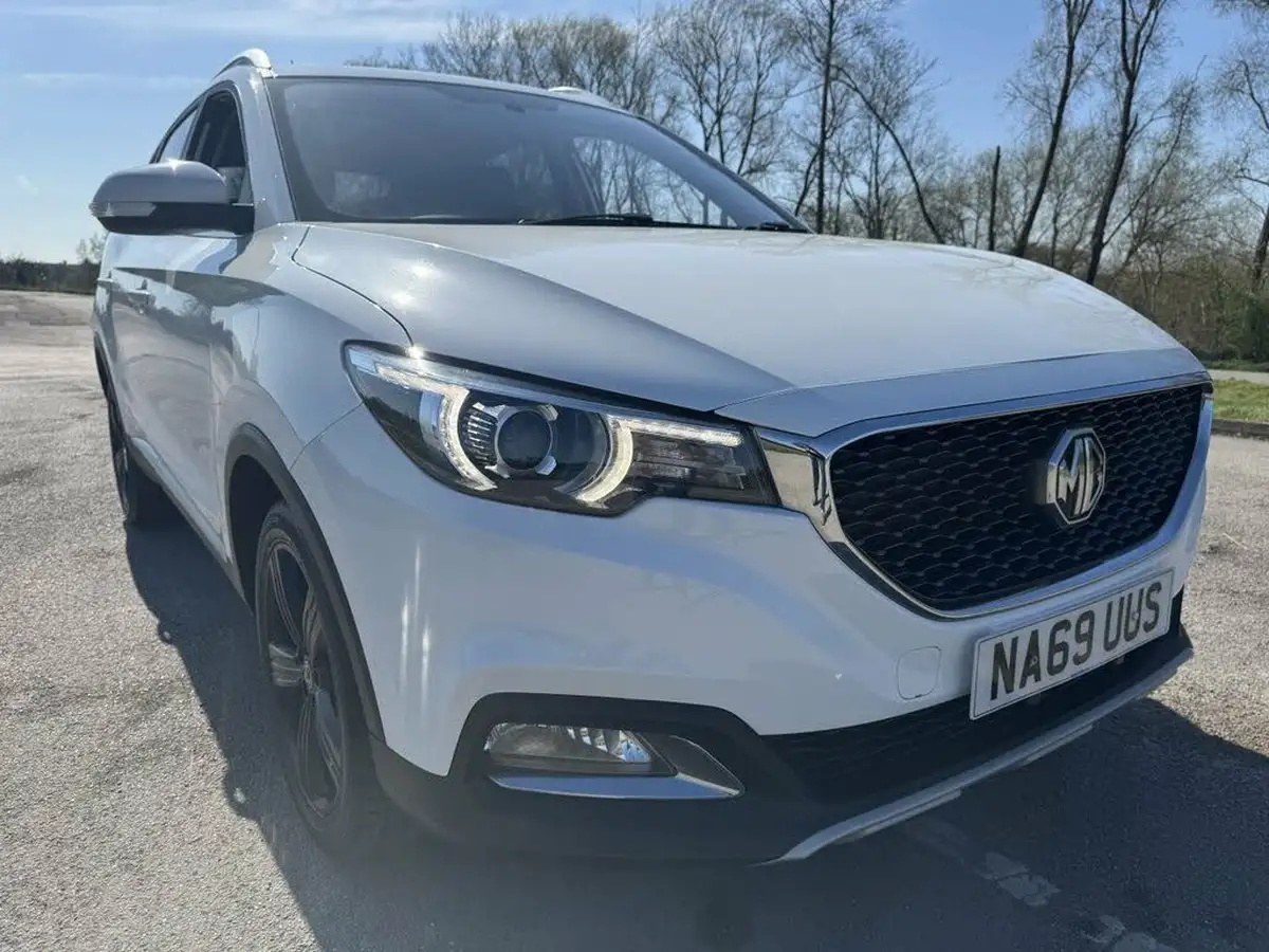 2020-mg-zs-suv-15-vti-tech-exclusive-106ps-big-32