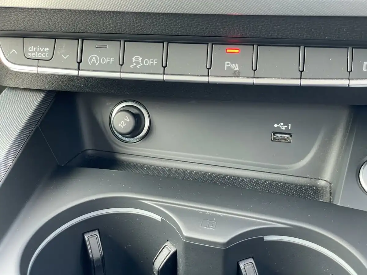 2022-audi-a4-20-35-tdi-sport-edition-big-33