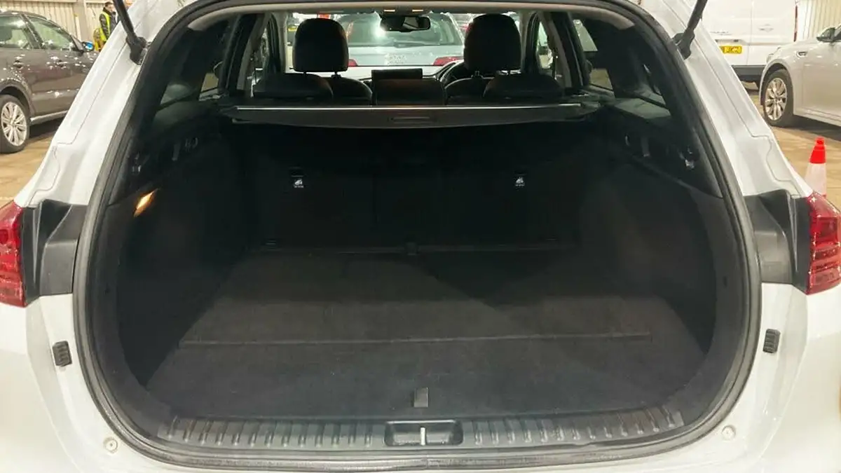 2022-kia-ceed-15-t-gdi-3-sportswagon-big-10