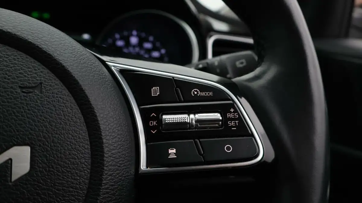 2022-kia-xceed-16-gdi-3-big-24