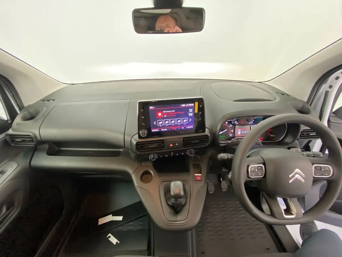 2023-citroen-berlingo-15-bluehdi-650-driver-edition-big-31