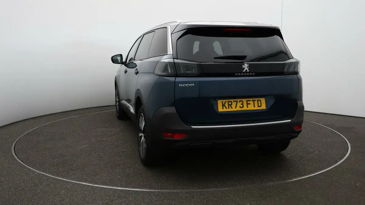 2023-peugeot-5008-suv-15-bluehdi-allure-130ps-eat8-big-53
