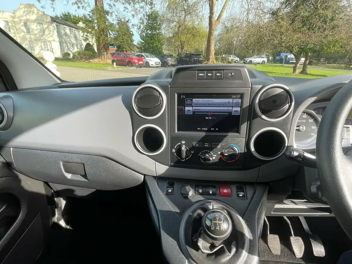 2017-citroen-berlingo-16td-l1625-enterprise-special-edition-16bluehdi-75eu6-panel-big-20