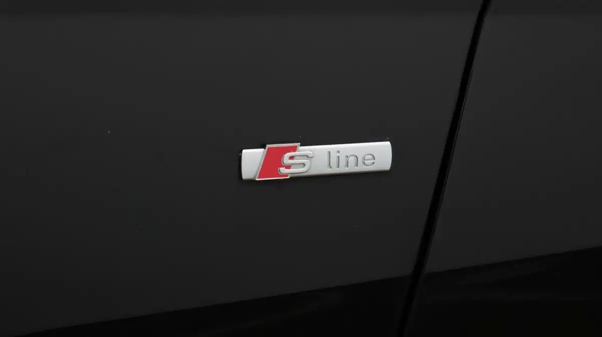 2022-audi-a6-avant-20-45-tfsi-s-line-big-20