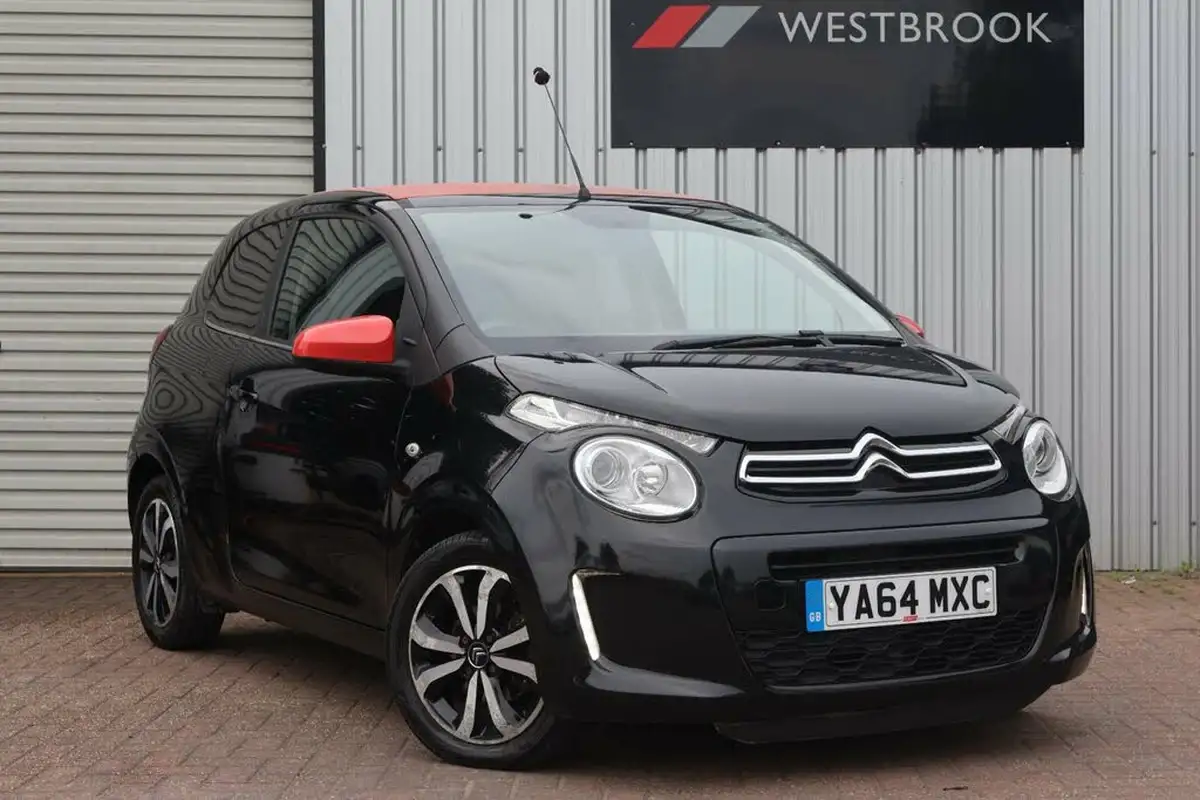 2015-citroen-c1-12-puretech-airscape-flair-3d-big-0