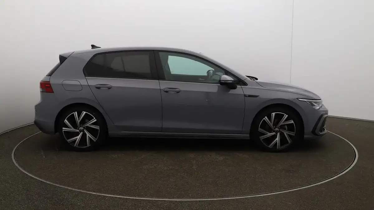 2024-volkswagen-golf-15-etsi-r-line-evo-hatchback-big-42