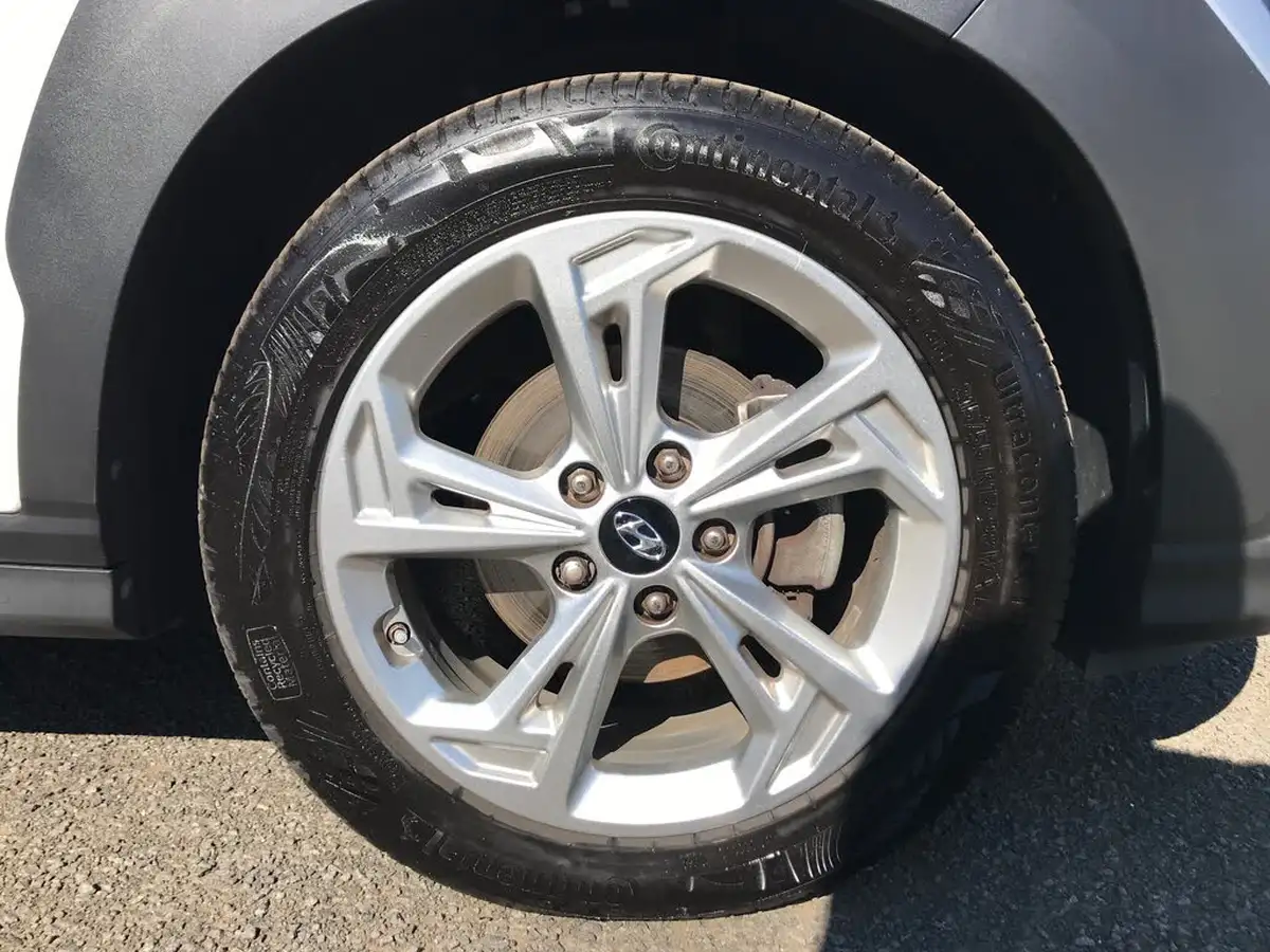2022-hyundai-kona-10-t-gdi-se-connect-big-11