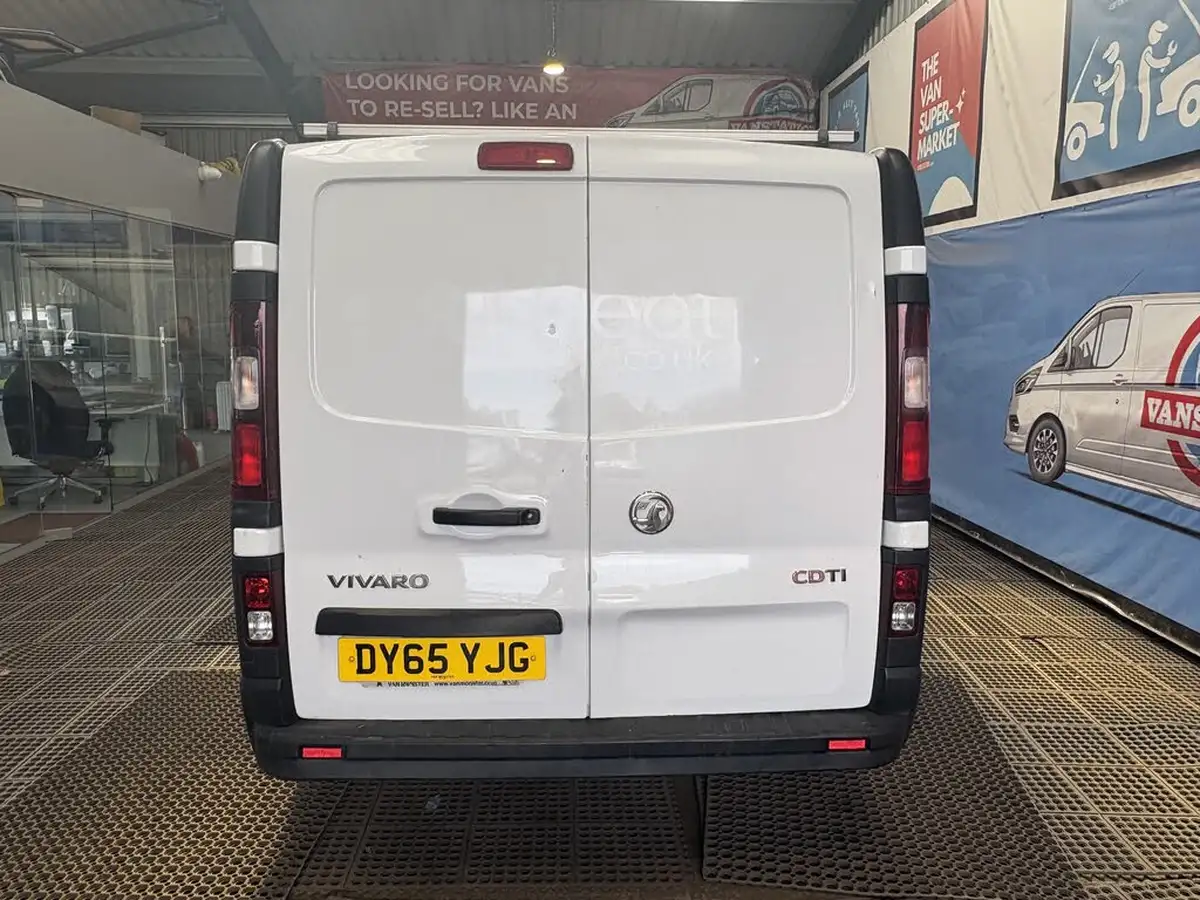 2015-vauxhall-vivaro-16cdti-2900-l2h1-115ps-refrigerated-van-big-7
