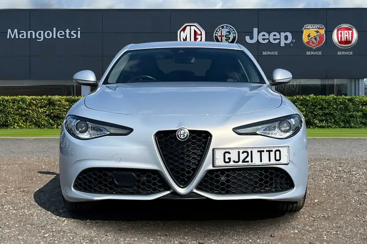 2021-alfa-romeo-giulia-20-veloce-276bhp-big-1