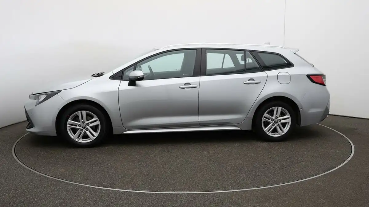 2023-toyota-corolla-18-vvt-i-icon-tech-spare-wheel-touring-sports-5d-big-4