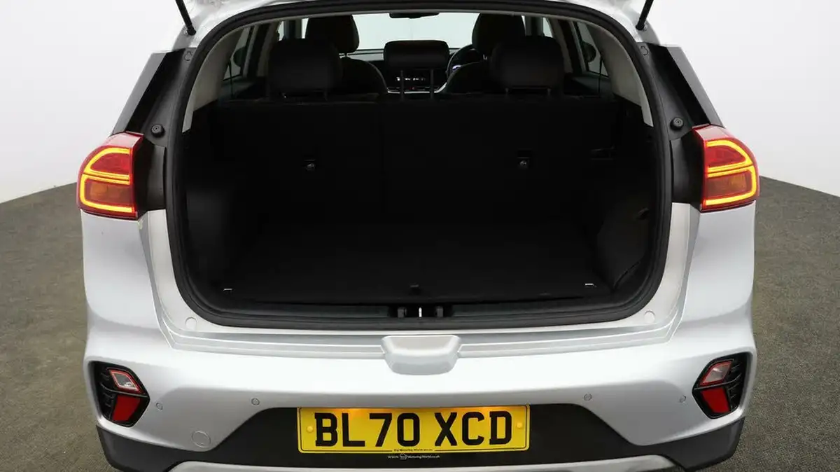 2021-kia-niro-16-gdi-phev-2-big-16