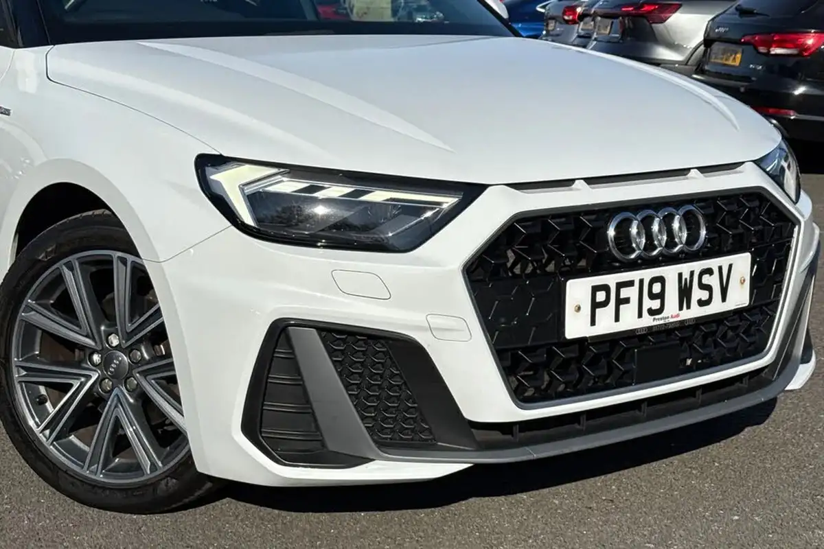 2019-audi-a1-10-30-tfsi-s-line-big-8