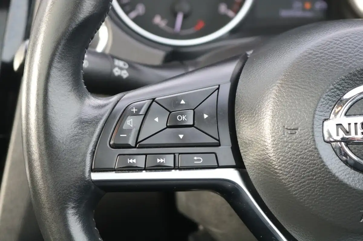 2019-nissan-qashqai-13-dig-t-tekna-140ps-big-13