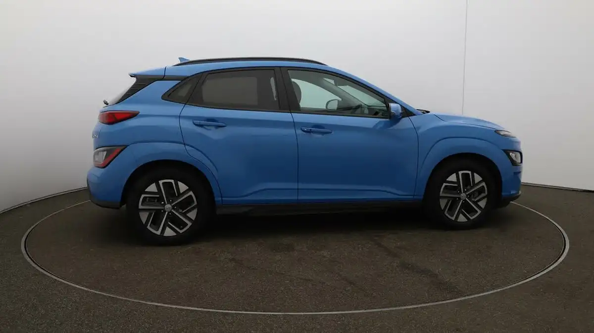 2022-hyundai-kona-e-premium-204ps-64kwh-7kw-obc-big-8