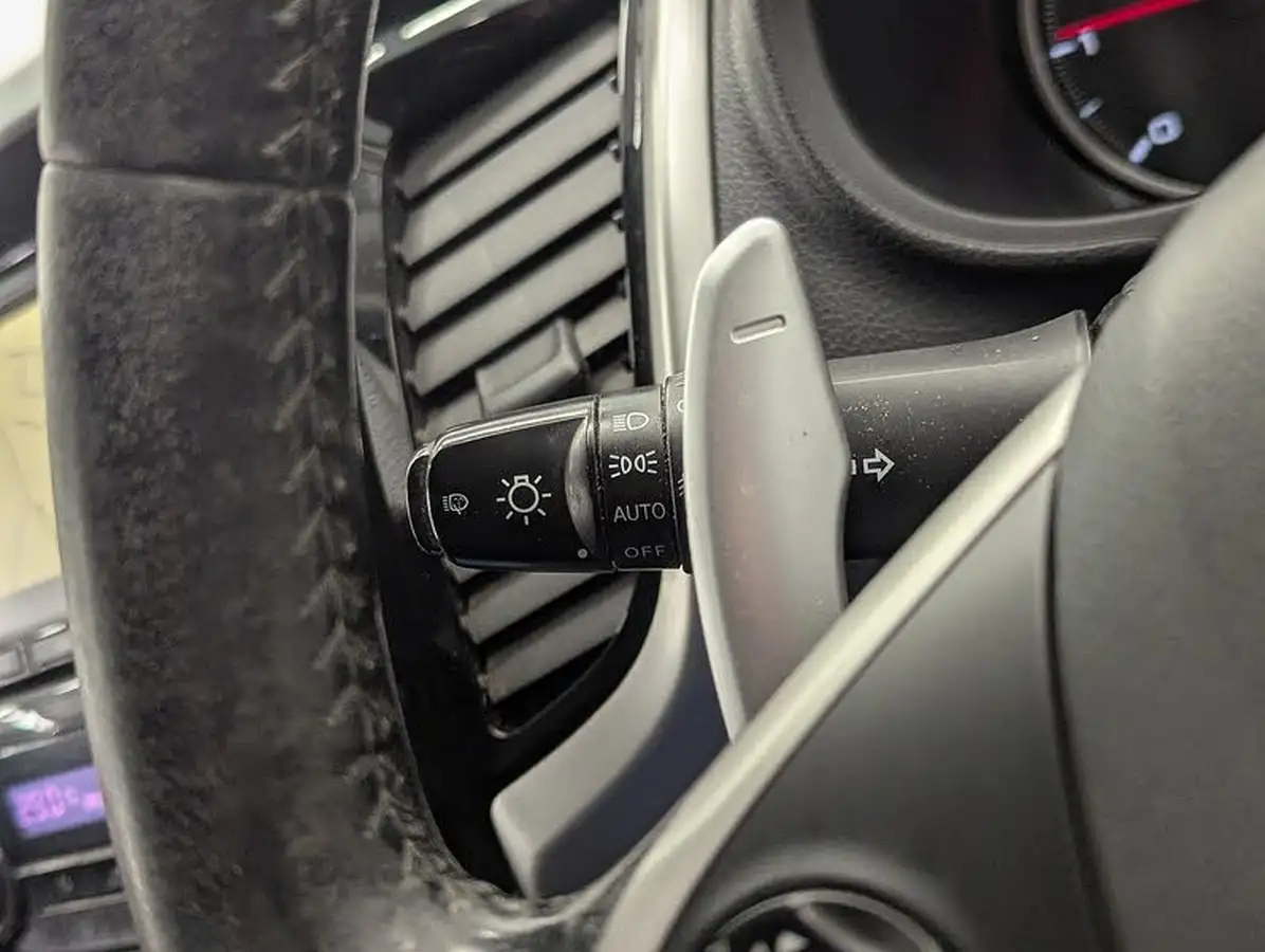 2015-mitsubishi-l200-24di-d-warrior-auto-big-18