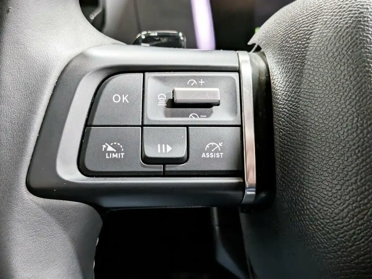 2023-citroen-c4-15bluehdi-shine-plus-big-20