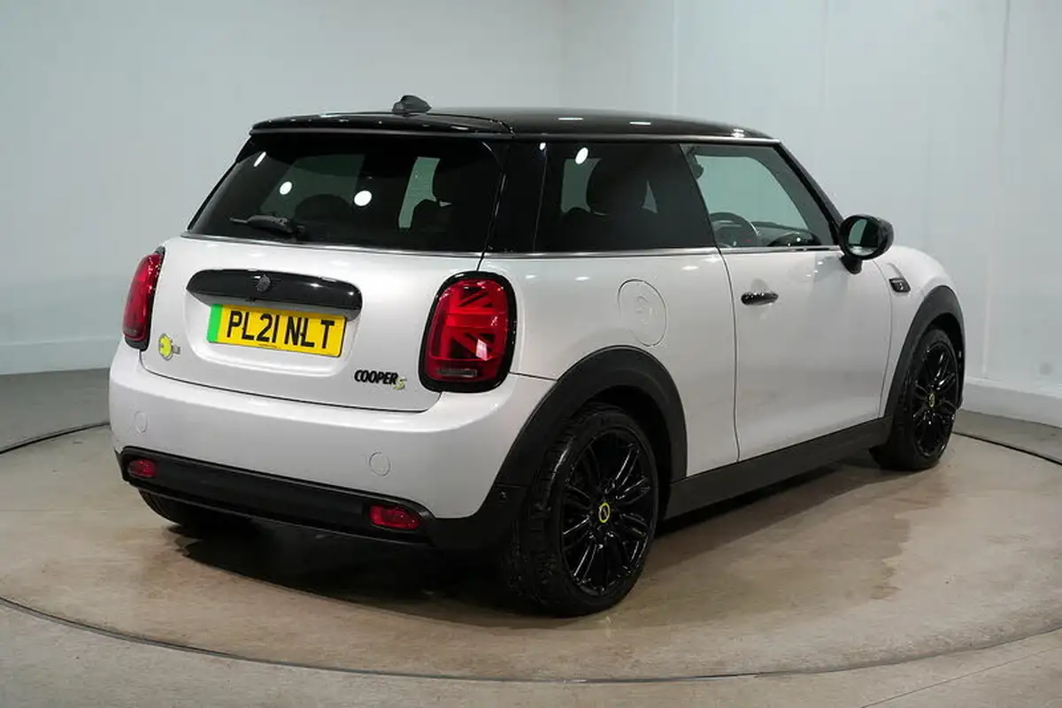 2021-mini-cooper-e-cooper-s-2-big-8