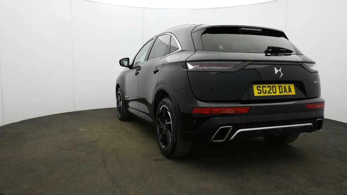2020-ds-ds-7-crossback-16-puretech-performance-line-180ps-big-26